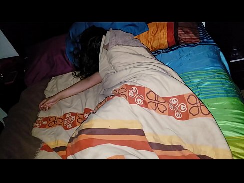 ❤️ Nevlastní syn buzeruje svou mladou nevlastní matku, zatímco ona spí. ❤️❌ Porno u nás cs.onlydesiporn.ru ❌️